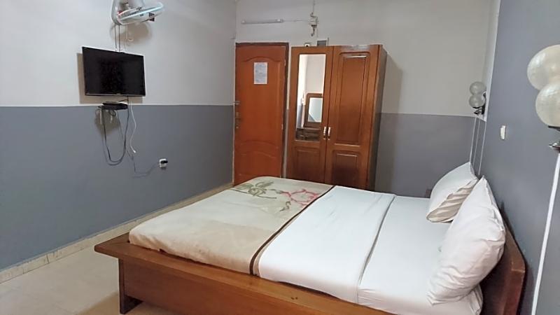 Hotel Pour Vous Kinşasa Dış mekan fotoğraf